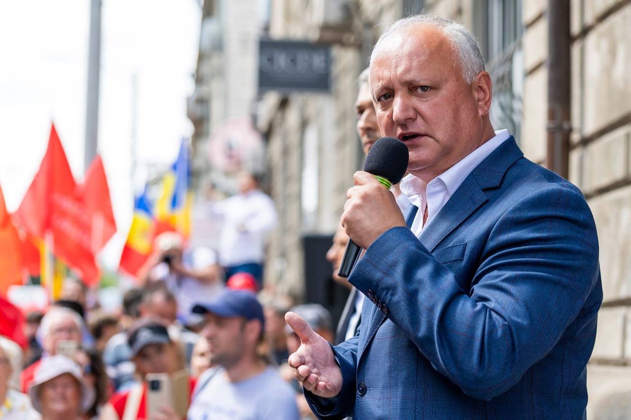 Dodon cere reluarea dialogului între Chișinău și Comrat după atacurile asupra autonomiei găgăuze