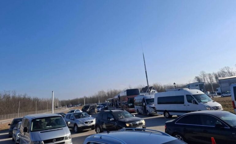 Creștere semnificativă a traficului la Sculeni la ieșirea din Moldova