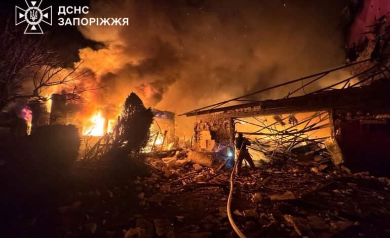 Bombardamentele din Zaporojie afectează locuințele și rănesc civili