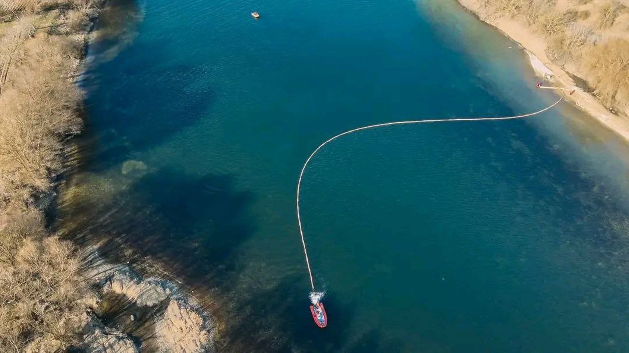 UE oferă sprijin Moldovei după poluarea Nistrului cauzată de atacuri