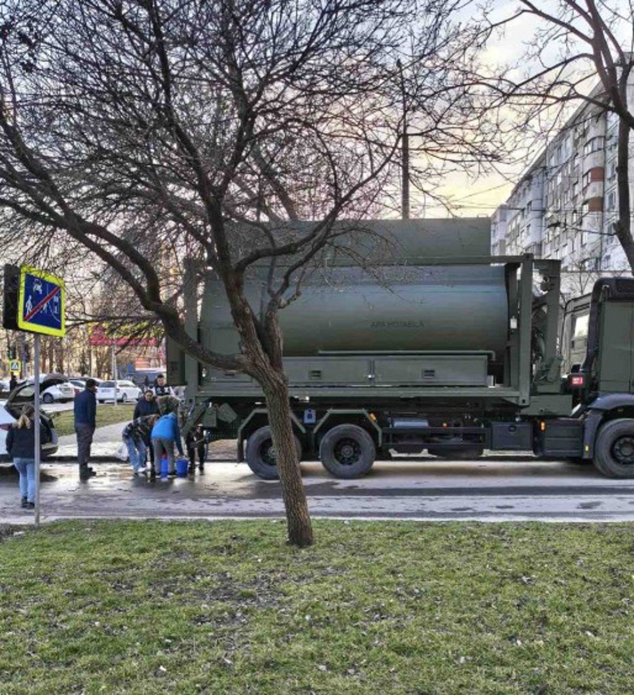 Autoritățile moldovenești continuă monitorizarea poluării rîului Nistru după stoparea sursei din Ucraina