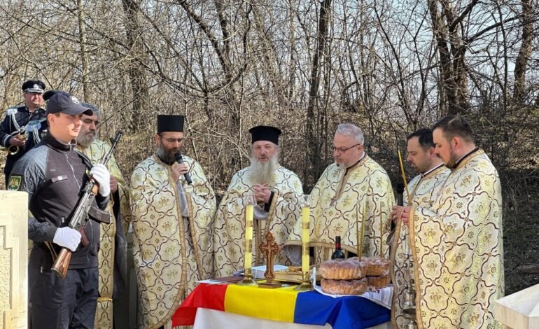Monument dedicat preoților deportați și generalului Stan Poetaș inaugurat la Nistru
