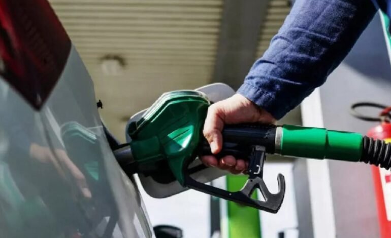 Creșterea prețurilor la carburanți din cauza conflictului din Orient afectează Moldova