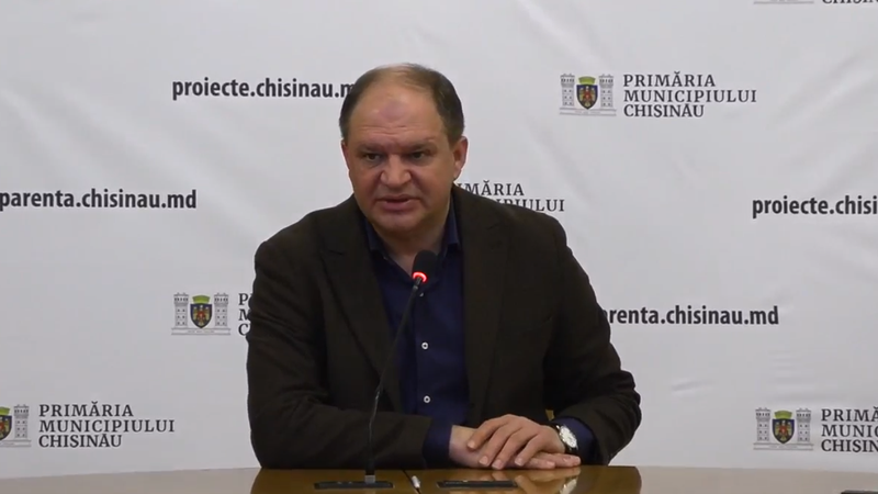 Chișinăul trimite 40 de tone de apă la Bălți din cauza crizei severe