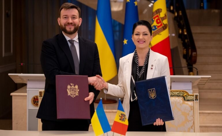 Moldova și Ucraina semnează acord pentru pensii comune și beneficii sociale