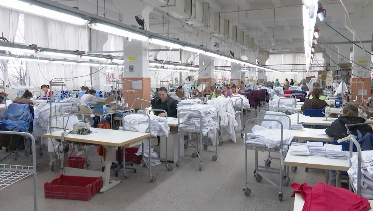 Angajatorii trebuie să respecte reguli mai stricte pentru angajarea minorilor din 2026