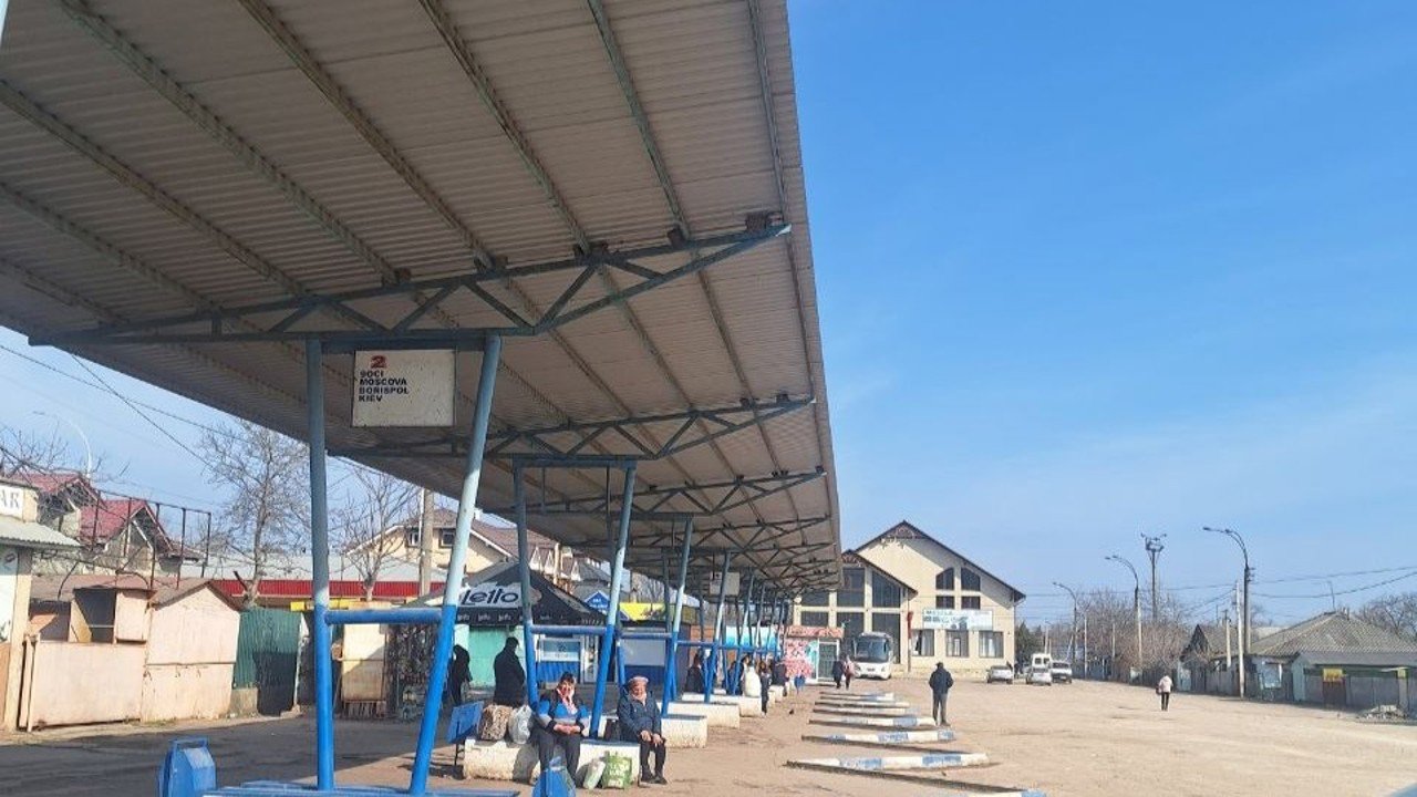 Guvernul modifică tarifele transportului rutier pentru a evita blocajele