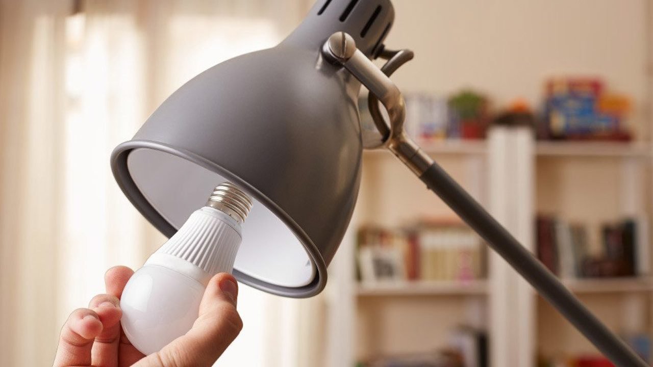 Consumatorii din Moldova sunt îndemnați să reducă consumul de energie pentru a evita întreruperile