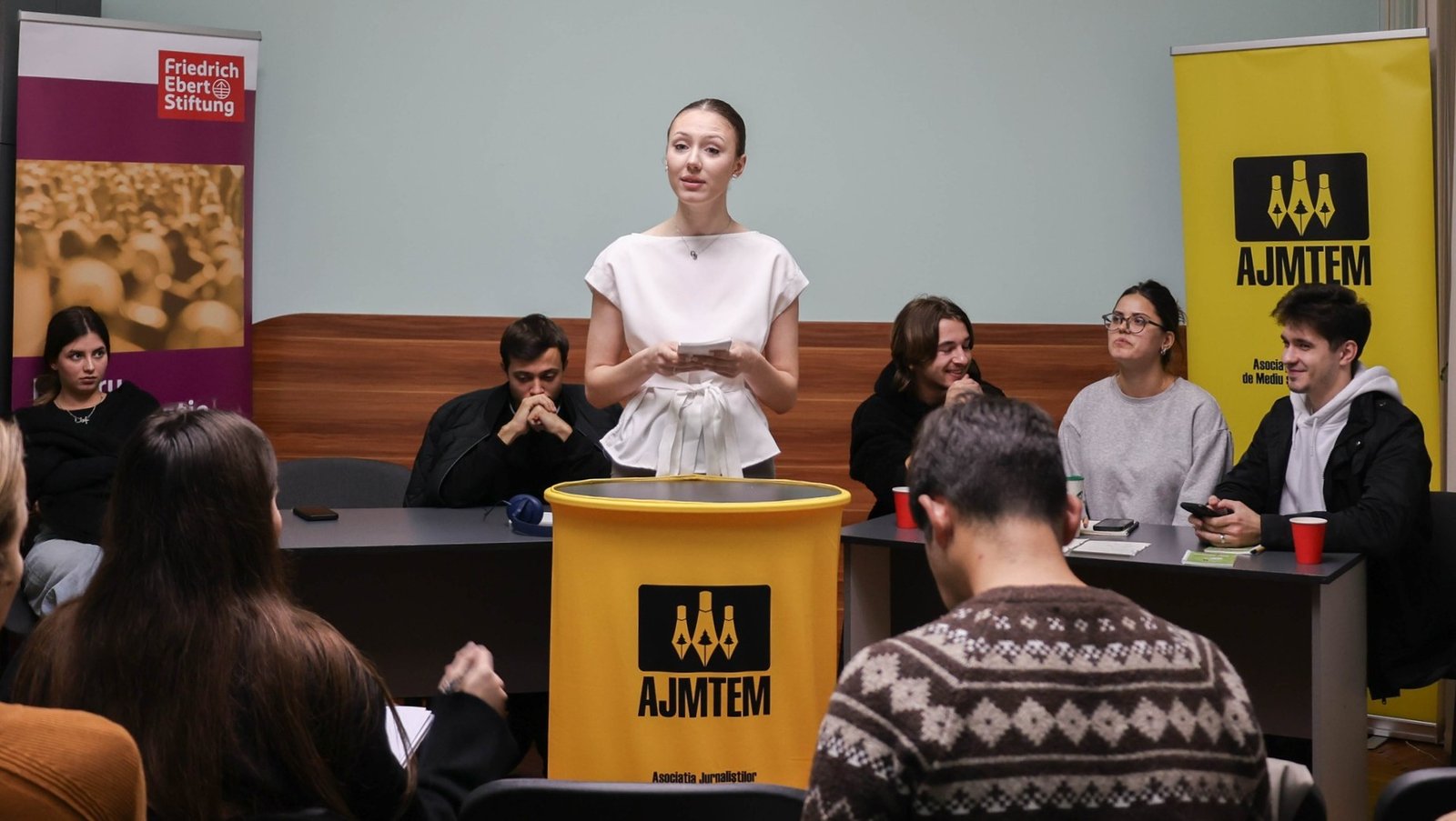 Programul „Dezbaterile verzi”, dedicat tinerilor care vor să învețe să argumenteze și să-și susțină punctul de vedere