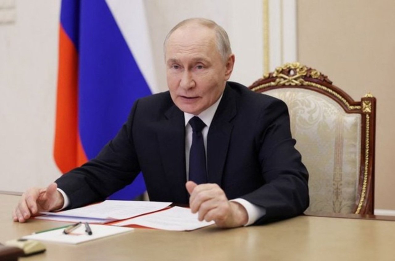 Putin avertizează că Rusia este pregătită să asigure livrările de petrol și gaze către Europa în contextul unei crize energetice globale