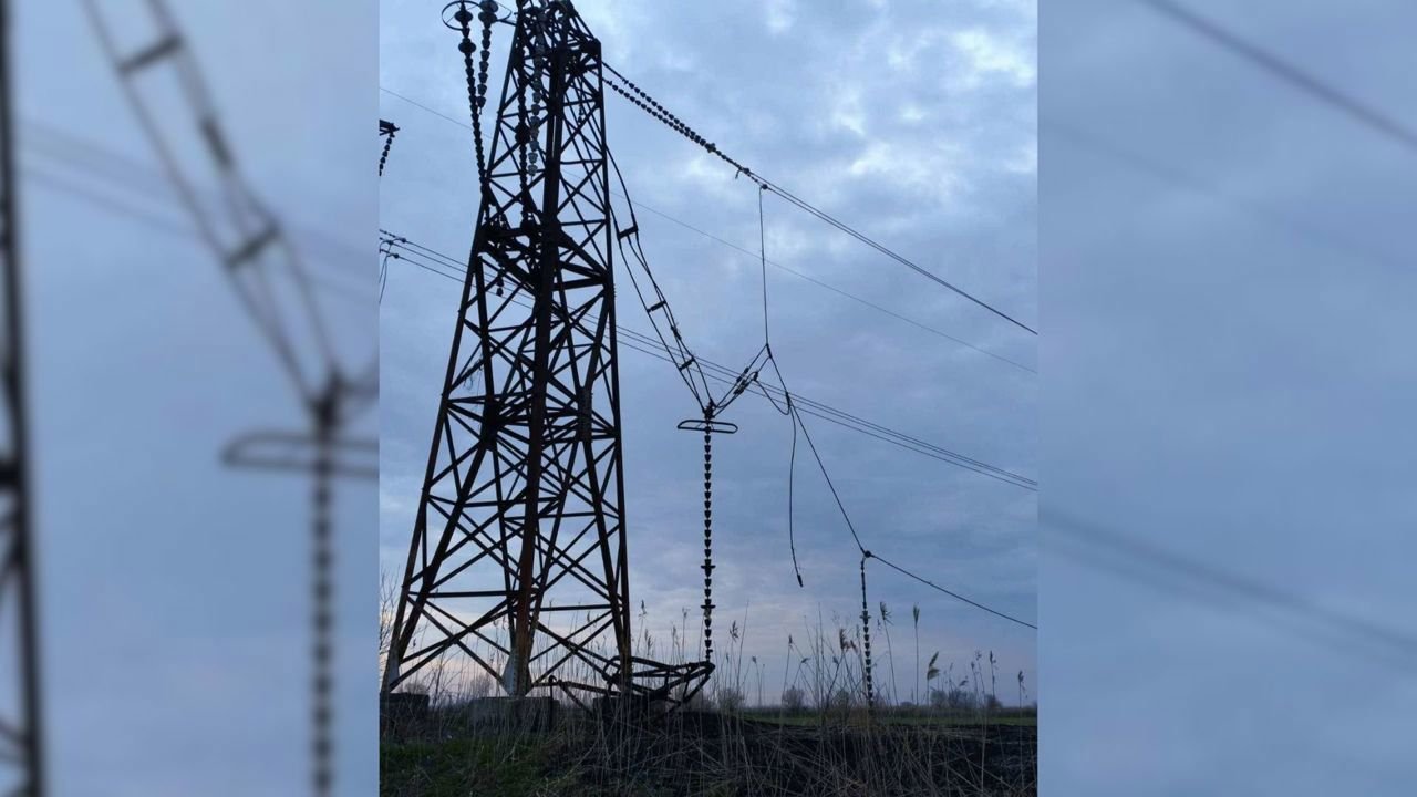 Rusia atacă linia electrică crucială pentru Moldova, autoritățile iau măsuri urgente