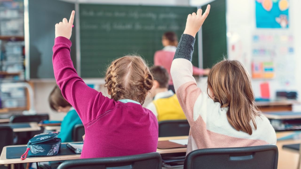 Diaspora moldovenească din sudul Franței promovează limba și cultura română