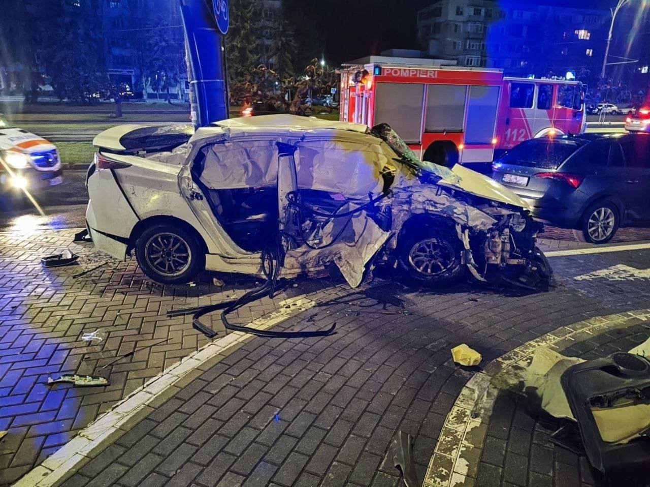 Accident în Capitală: Doi răniți după coliziunea a două autovehicule