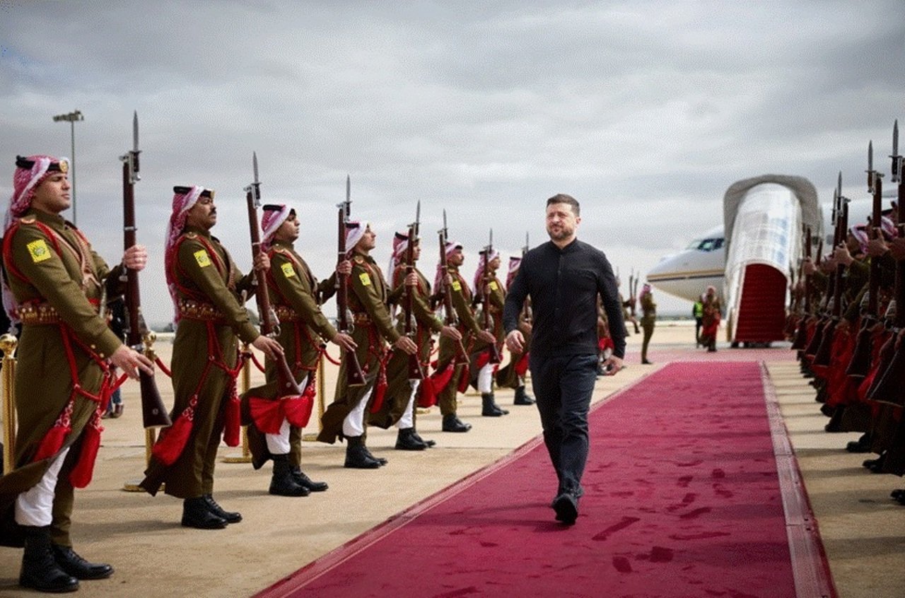 Zelenski încheie turneul în Orientul Mijlociu cu noi acorduri de apărare