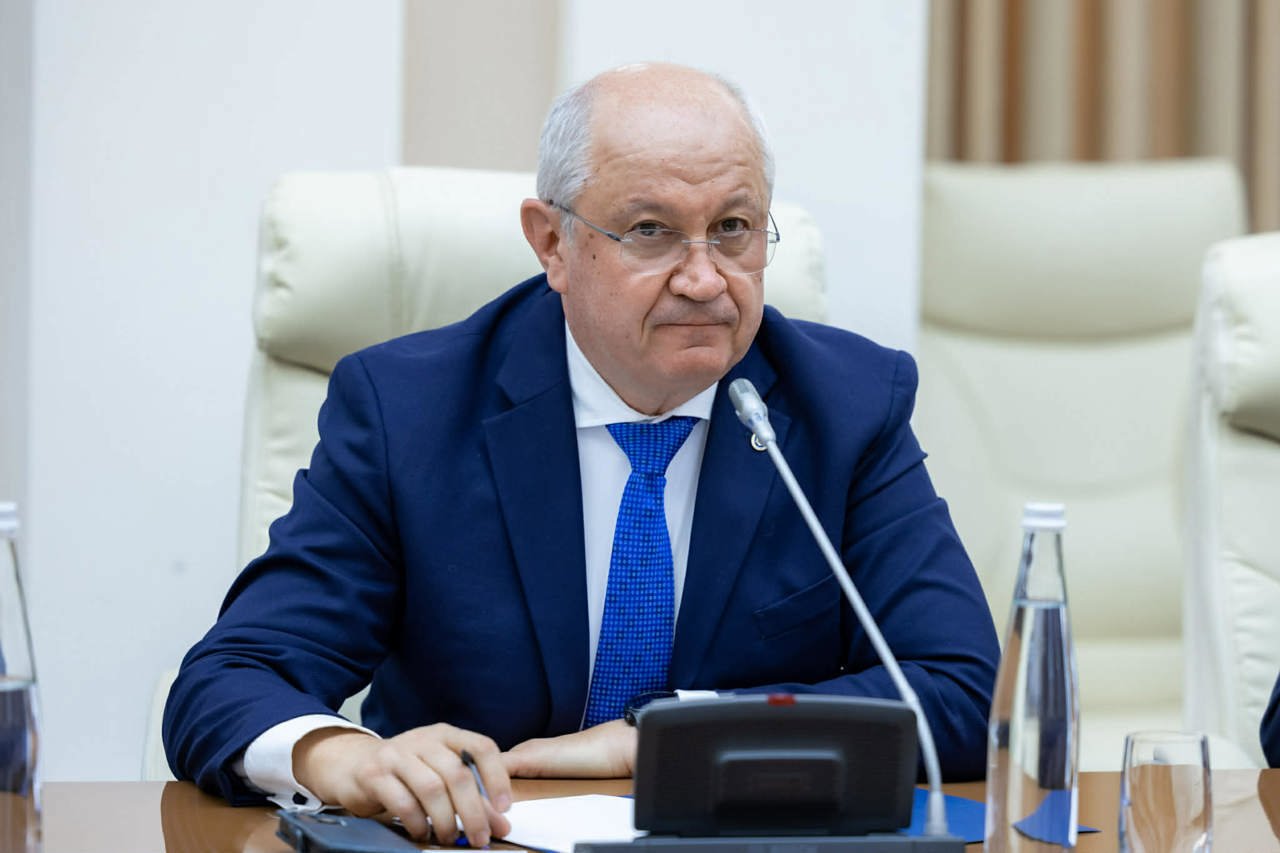 Alexandru Munteanu male prim-ministru la București pentru securitate și economie