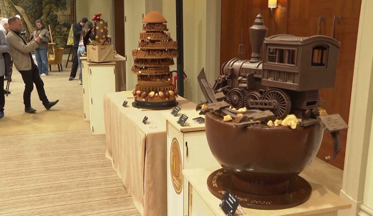 Maeștrii ciocolatieri transformă ciocolata în opere de artă la Bruxelles