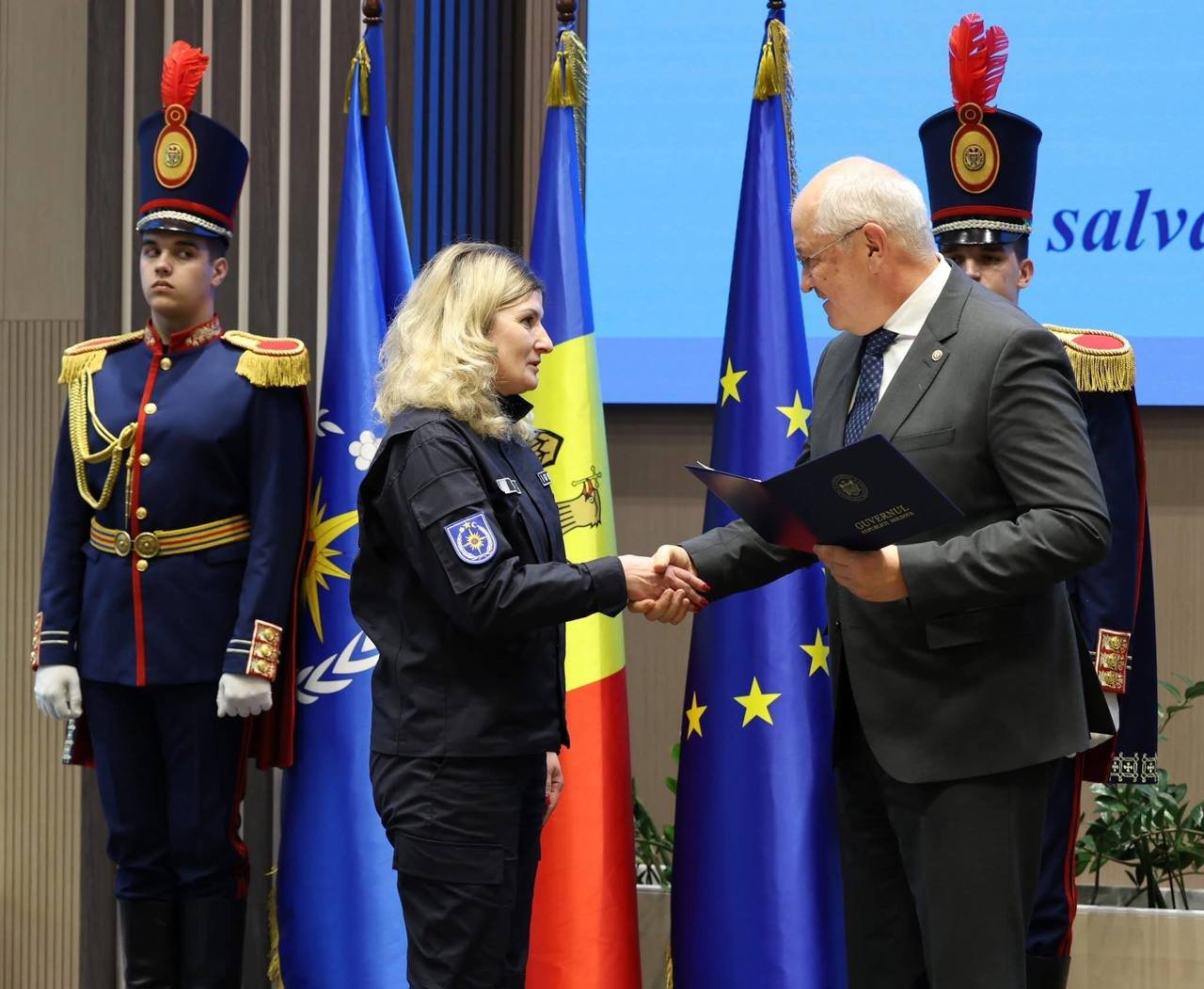 IGSU premiază salvatorii moldoveni pentru profesionalism și curaj