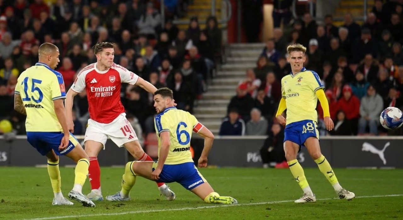 Southampton elimină Arsenal în sferturile Cupei Angliei; Chelsea avansează categoric
