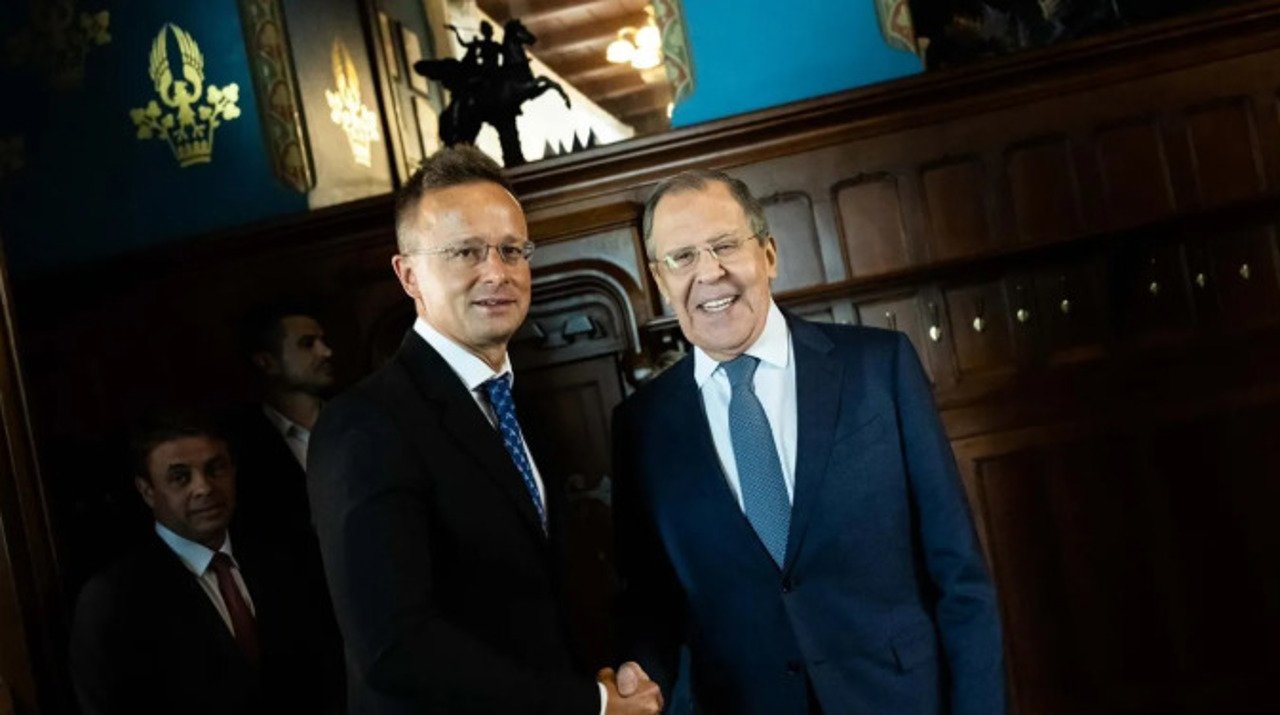 Szijjártó recunoaște discuții cu Lavrov pentru schimbarea sancțiunilor UE