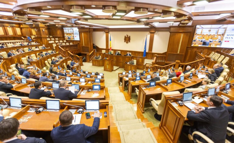 Parlamentul Moldovei vizează reguli noi pentru limitarea traseismului și organizare