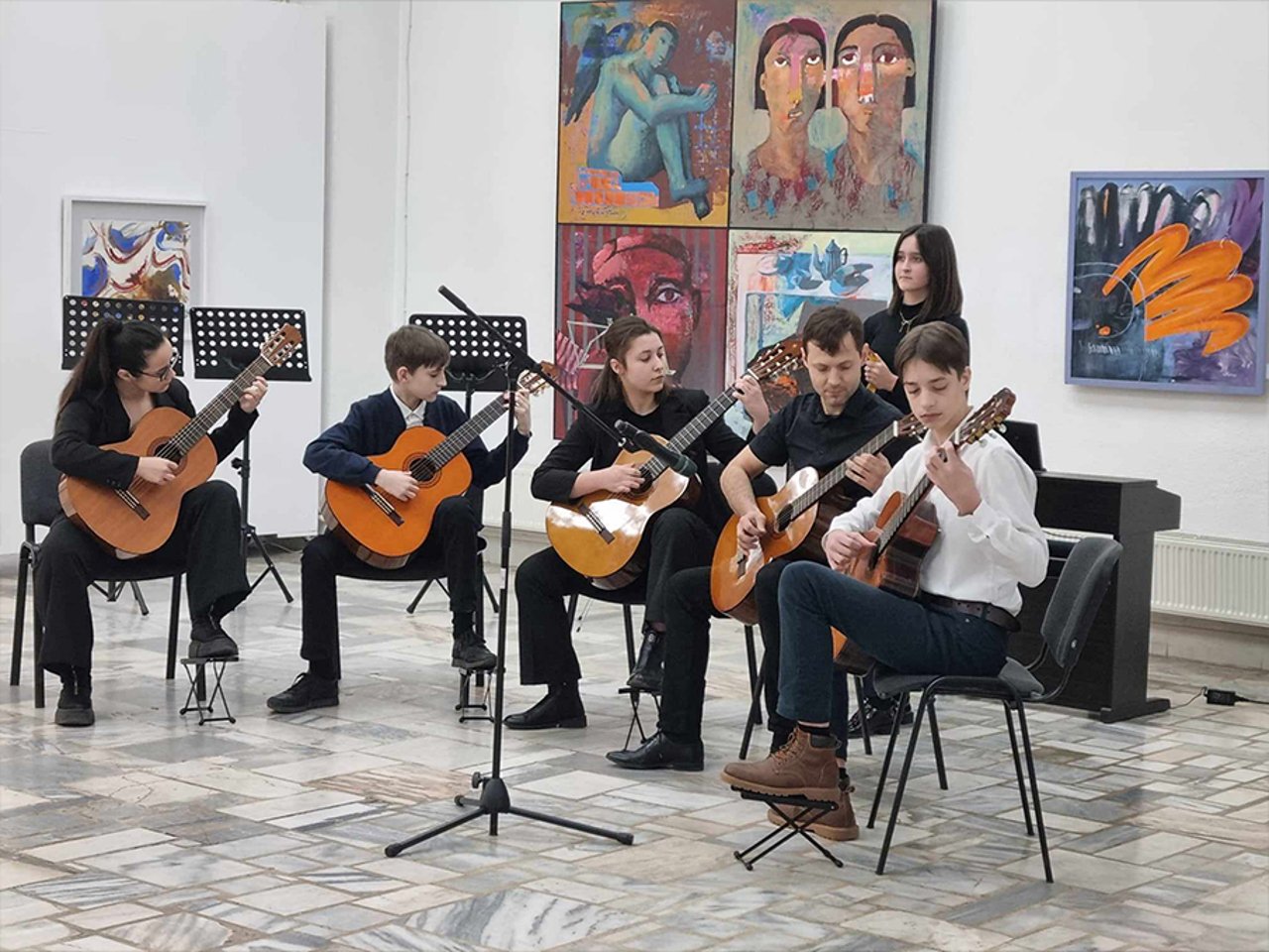 Moldova introduce sistem mixt de evaluare la examenele absolvenților școlilor de arte