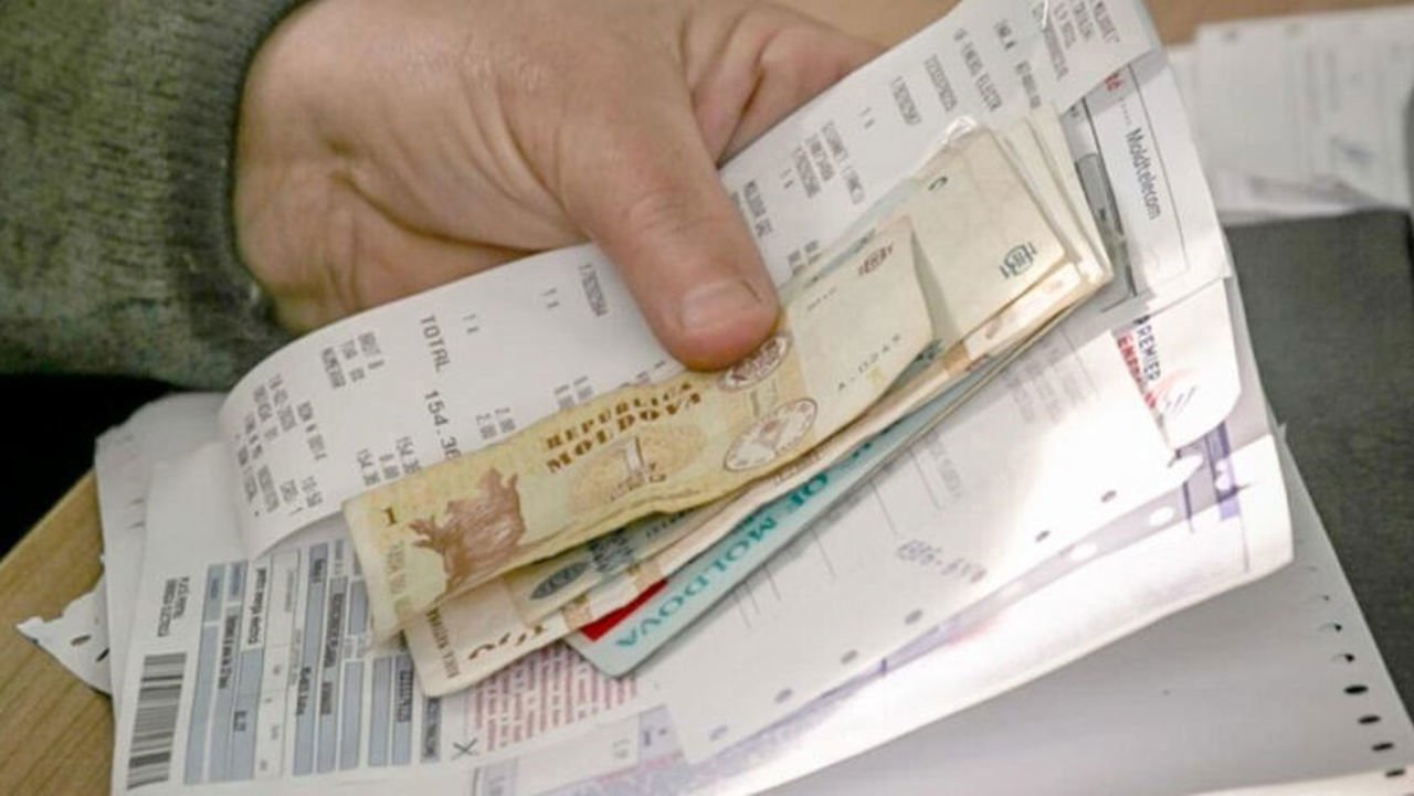 Moldovenii pot ridica compensațiile la căldură pentru martie, de la 9 aprilie