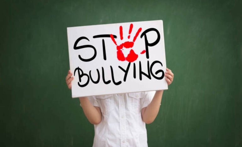 Un copil din cinci din școlile moldovenești, victime ale bullyingului