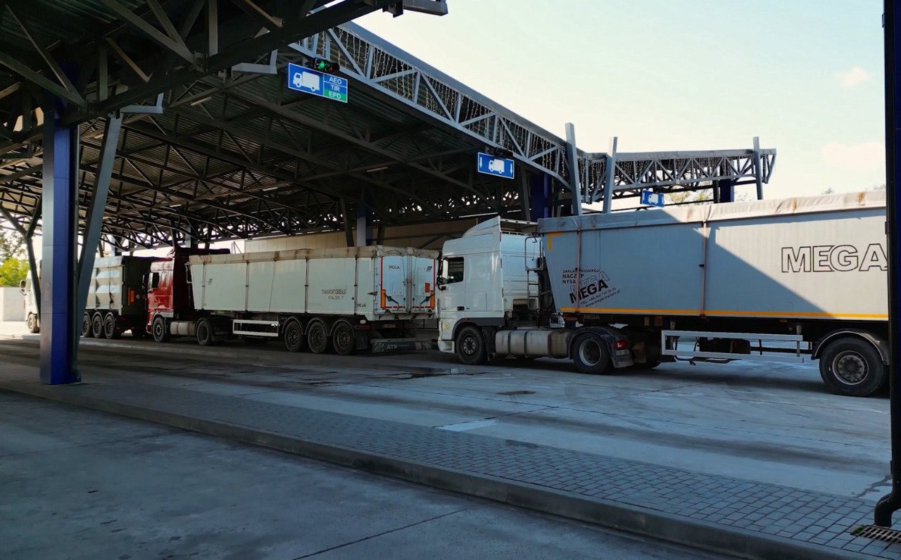 Guvernul facilitează notificările online pentru activitățile economice la frontieră