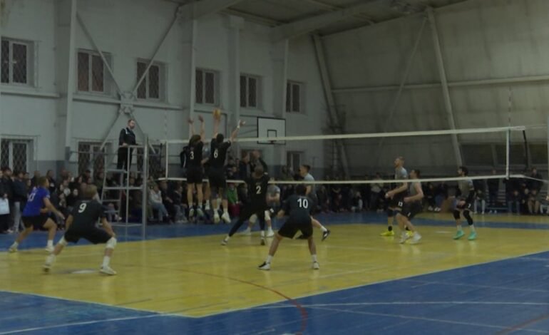 UTM revine spectaculos, câștigă meciul 3 în finala națională de volei