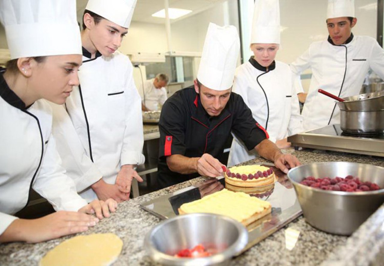 Elevii profesioniști cresc interesul pentru învățământul dual în Moldova