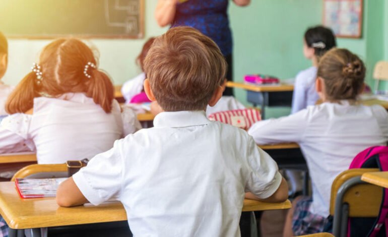 Aproape 8.000 de cereri depuse pentru clasa întâi în Chișinău, unele școli suprasolicitate