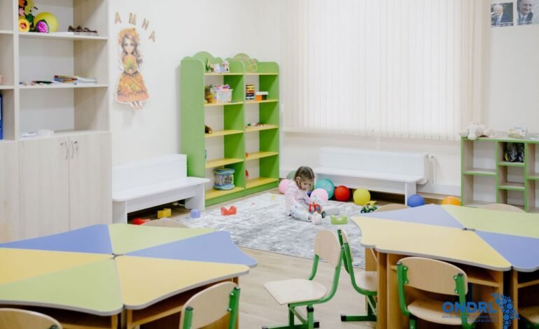 Guvernul alocă 340 milioane lei pentru 155 grupe noi de creșă în Moldova