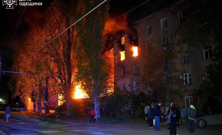 Atac rusesc asupra Odesei provoacă incendii și răniți în noaptea trecută
