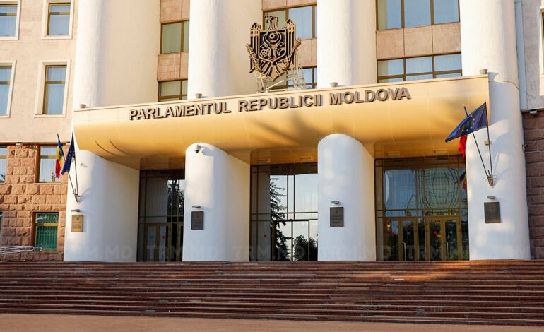 PAS gestionează cele mai mari venituri și cheltuieli între partidele din Moldova în 2025