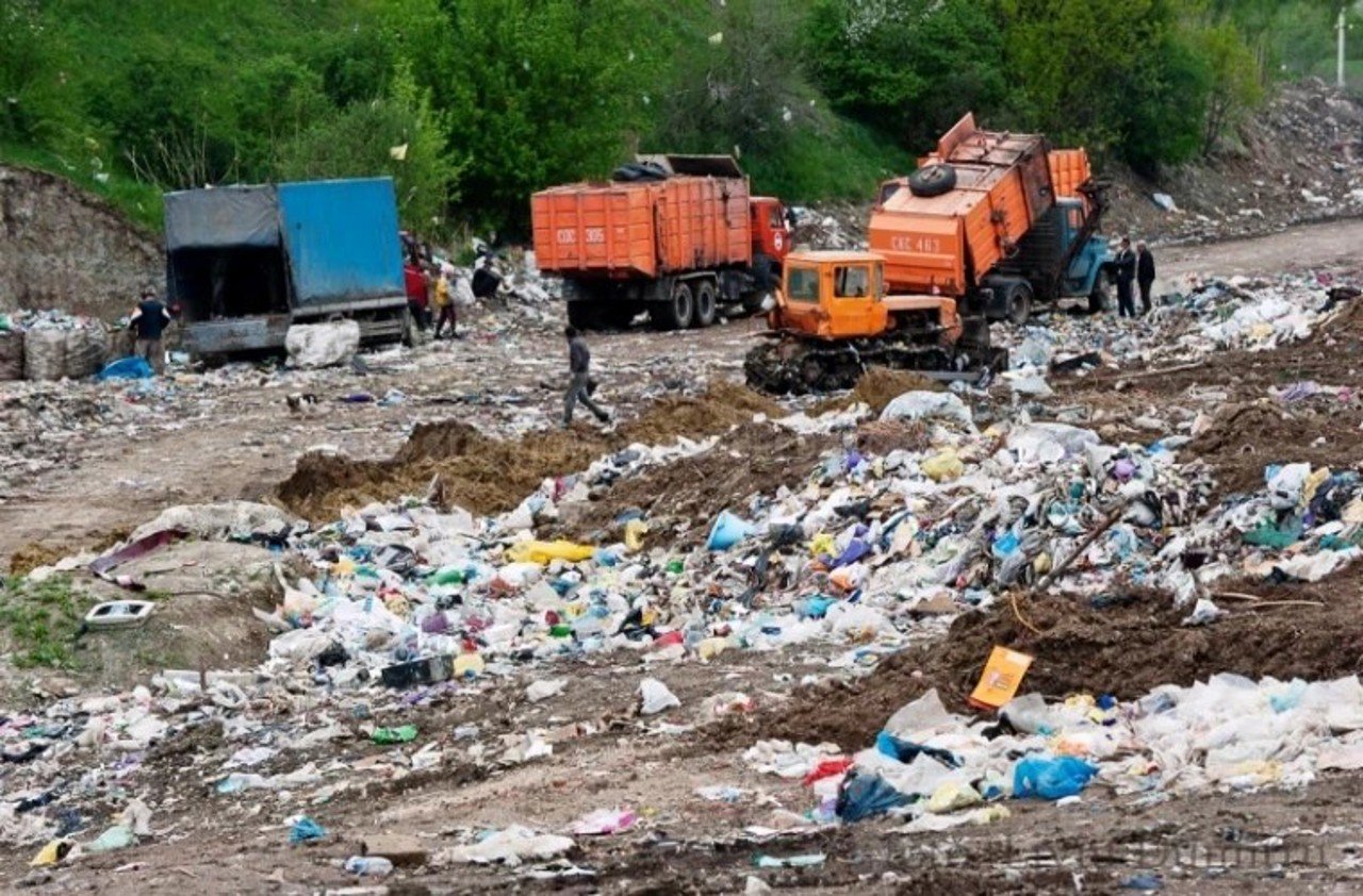 Blocarea Poligonului de Deșeuri la Țînțăreni Suspendă Colectarea în Zona Chișinău