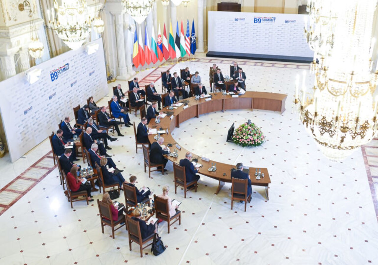 România organizează summitul B9 cu participarea oficială a țărilor nordice NATO