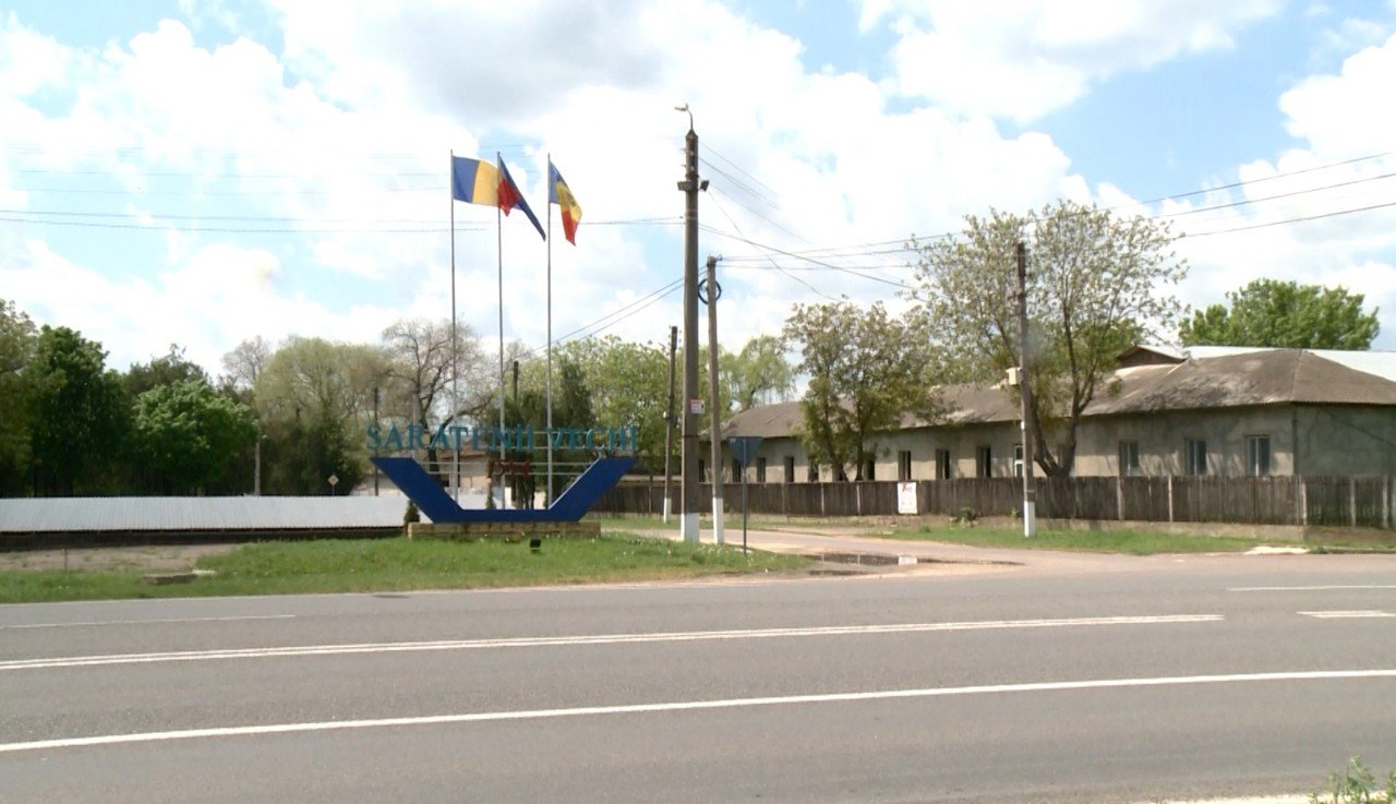Localnicii din Sărătenii Vechi aleg noul primar cu provocări majore la vot