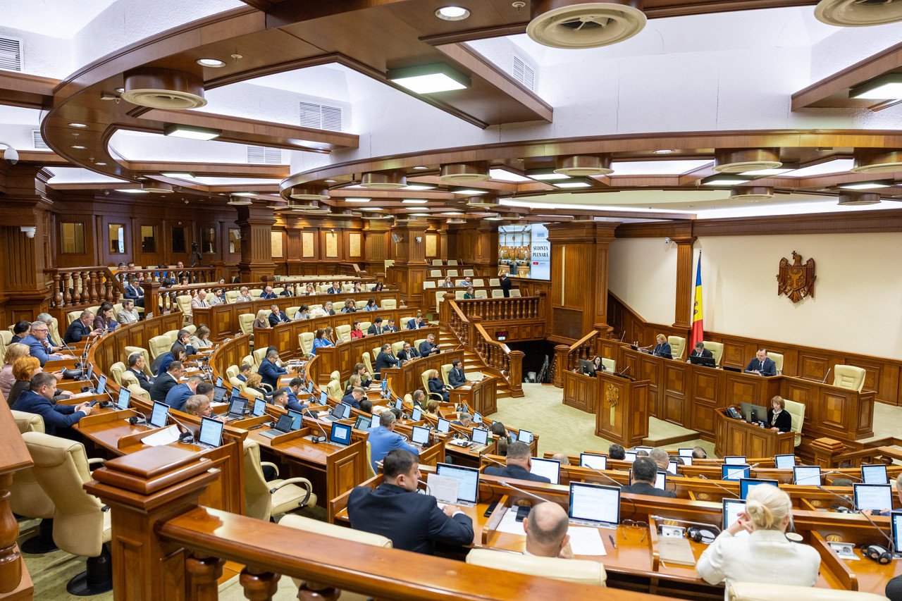 Parlamentul urmează să dezbată incidentul armat mortal de la Cahul