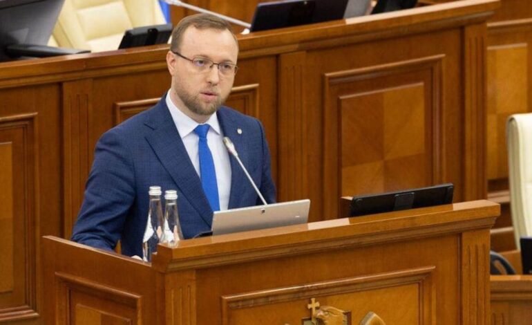 Războiul din Ucraina crește riscurile de securitate pentru Moldova, avertizează SIS
