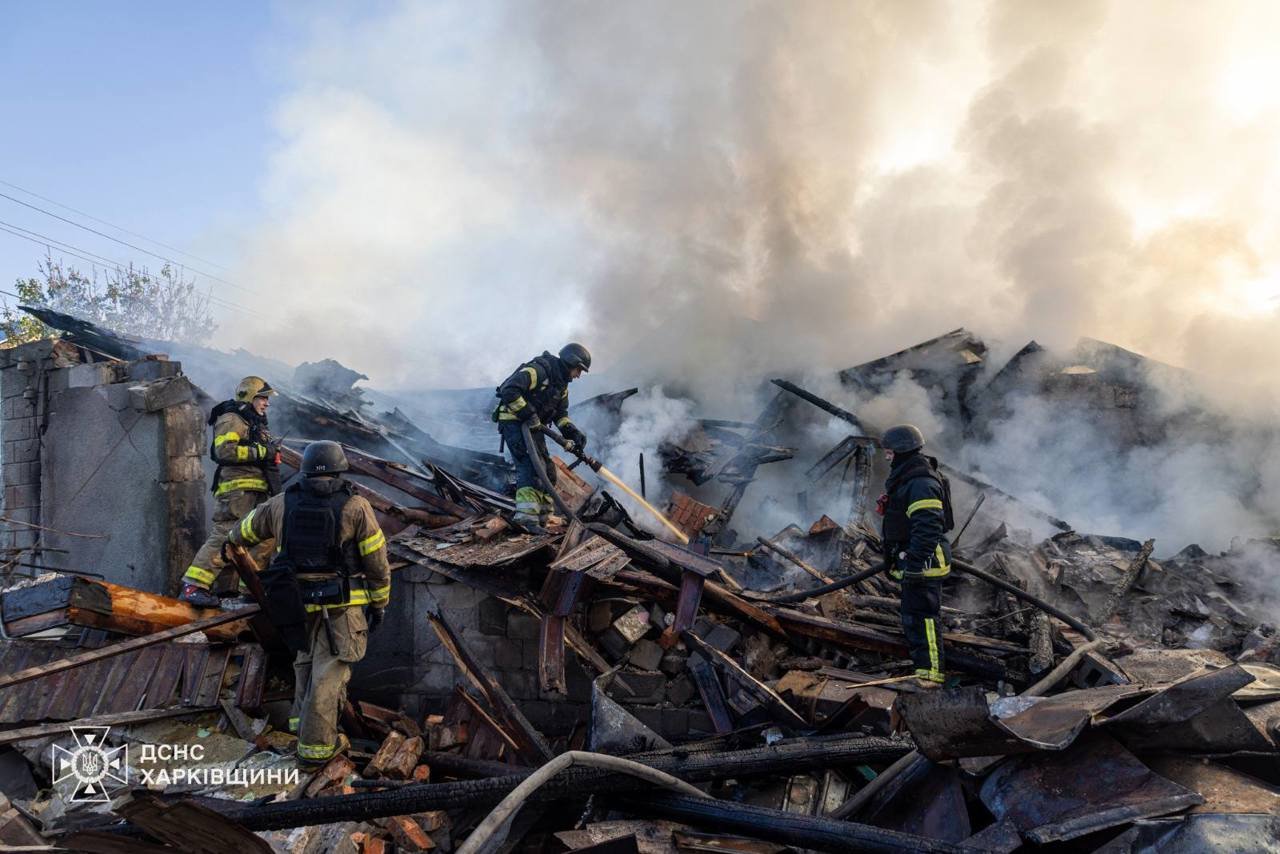 Atacuri cu drone rusești lovesc Harkov; trei răniți și incendii în cartiere