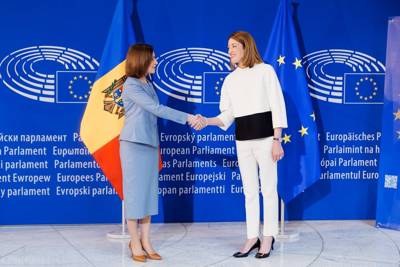 Maia Sandu anunță deschiderea negocierilor de aderare la UE pentru Moldova