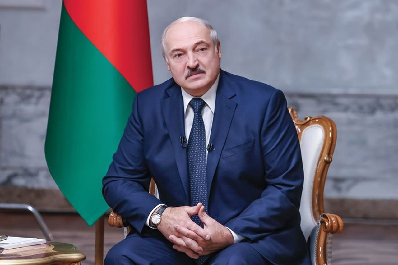 Lukașenko propune o întâlnire cu Zelenski după avertizările privind atacul din Belarus
