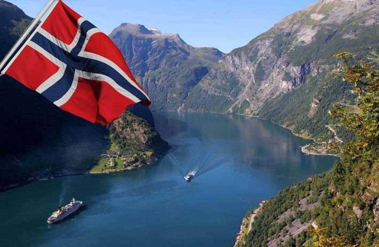 Norvegia se alătură umbrelei nucleare europene propuse de Franța