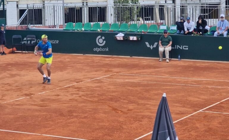 Radu Albot avansează în semifinale la Moldova Open după victoria cu Agamenone