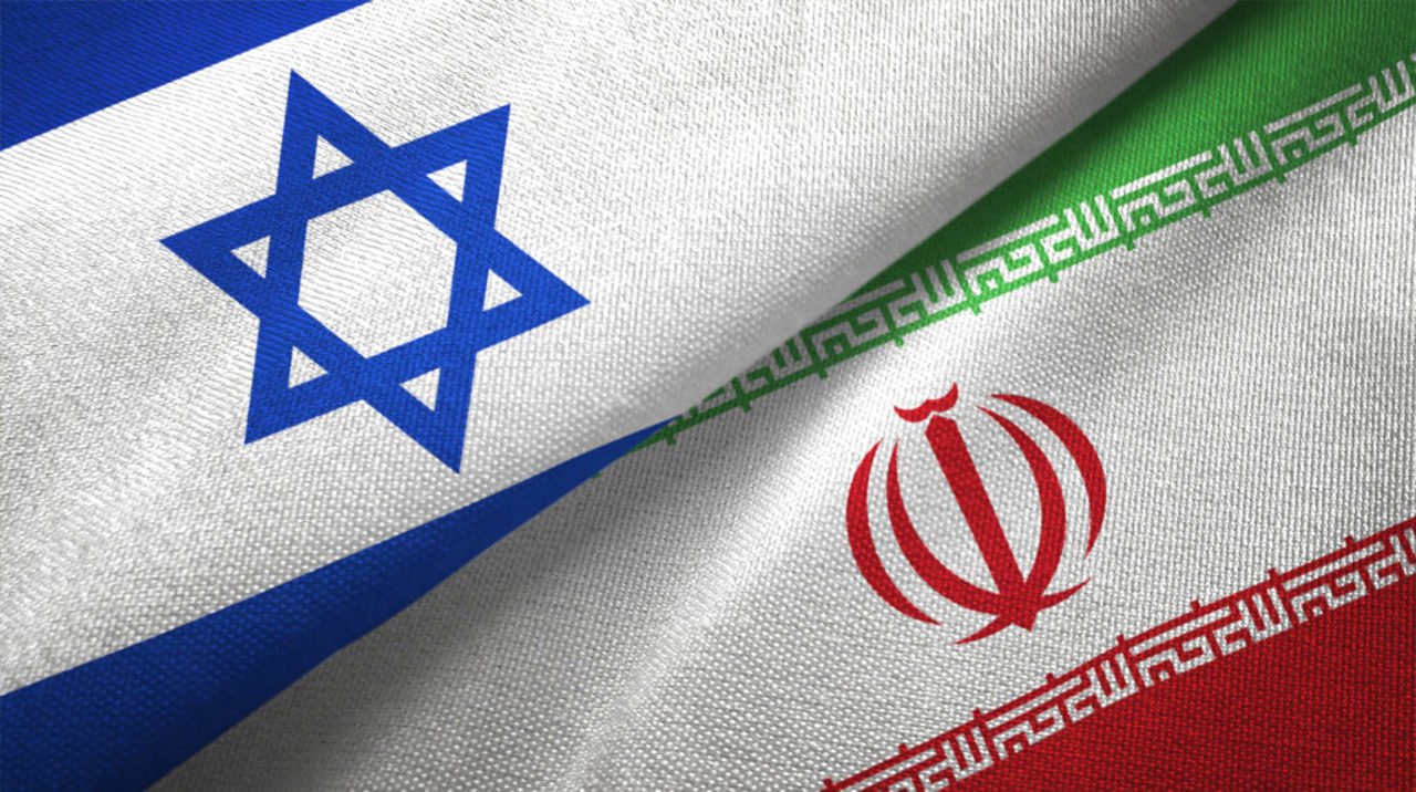 Iran lansează atacuri masive cu rachete și drone, Israel ripostează dur