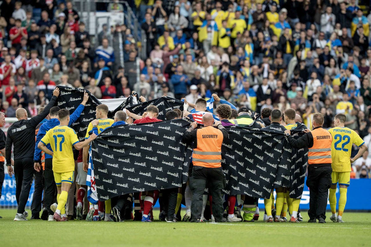 Christian Eriksen a fost resuscitat în timpul meciului Danemarca – Ucraina la Odense