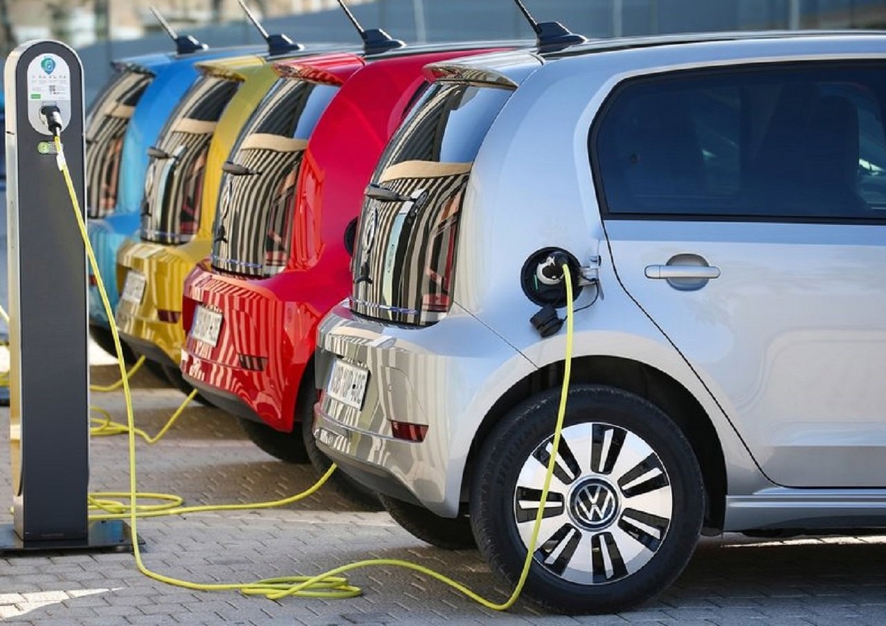 Moldova accelerează infrastructura pentru mașini electrice până în 2030
