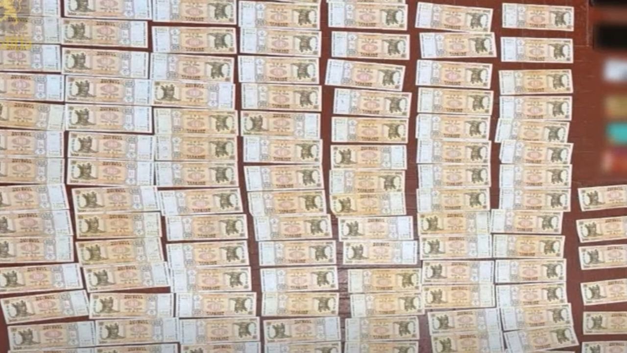 Tineri din stânga Nistrului reținuți pentru escrocherii cu milioane în Ungheni