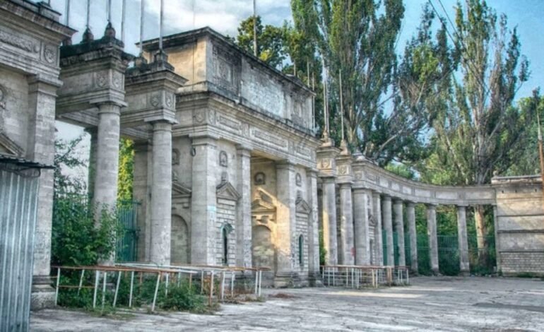 Finalizează Moldova eliberarea terenului pentru noua ambasadă SUA la Chișinău