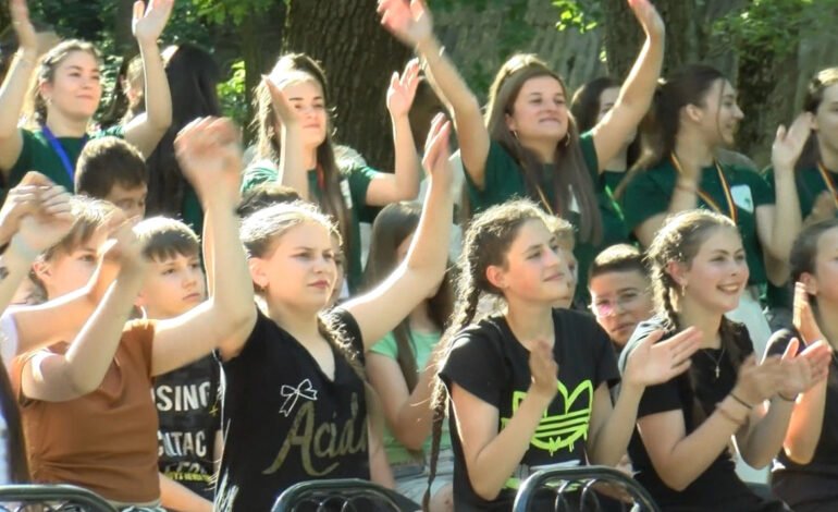 Tabăra din Volovița aduce vara activă pentru 600 de copii din Soroca